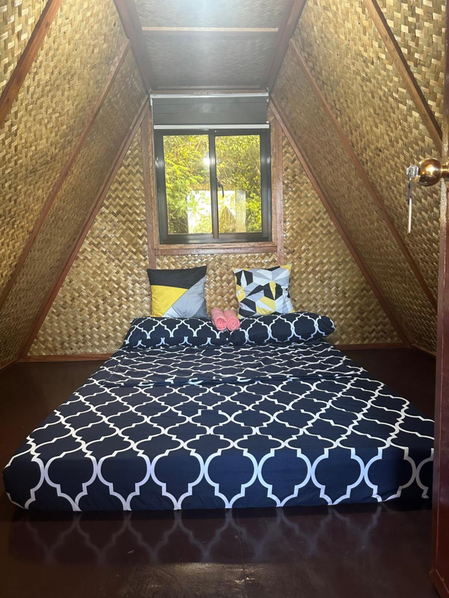 מלון אל נידו Hiraya Camp Site - Free Use Of Scooter For Nipa Huts מראה חיצוני תמונה